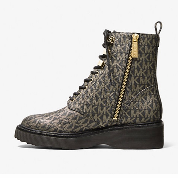MICHAEL KORS
Haskell Metallic Logo Combat Boot✨brand new - Picture 8 of 9